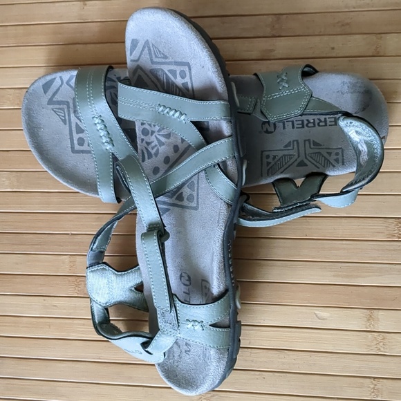 Merrell Women's Sage Green Sandals, Size 8 - Picture 2 of 4